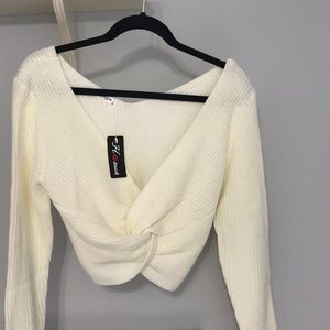 Womens cropped long sleeve sweater medium